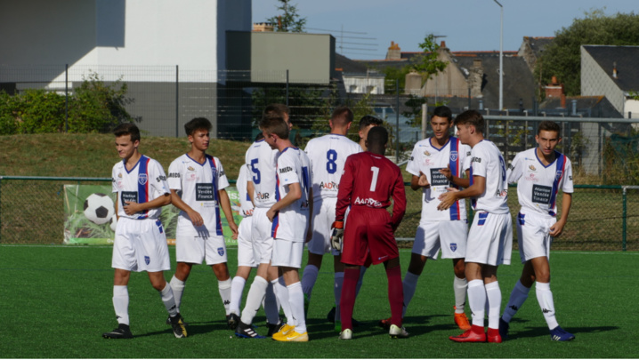 U17 R2: Laval Bourny AS - Symphofoot Treillières. Un relâchement qui se paye cher.