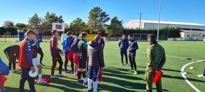 4 novembre 2021: 3 éducateurs de la SFT en formation CFF2 obtiennent leur Licence Animateur FFF ! 