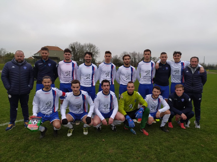 Match "Coupe des Pays de la Loire" 19 décembre 2021: Victoire de l'Equipe Première, l'aventure continue!