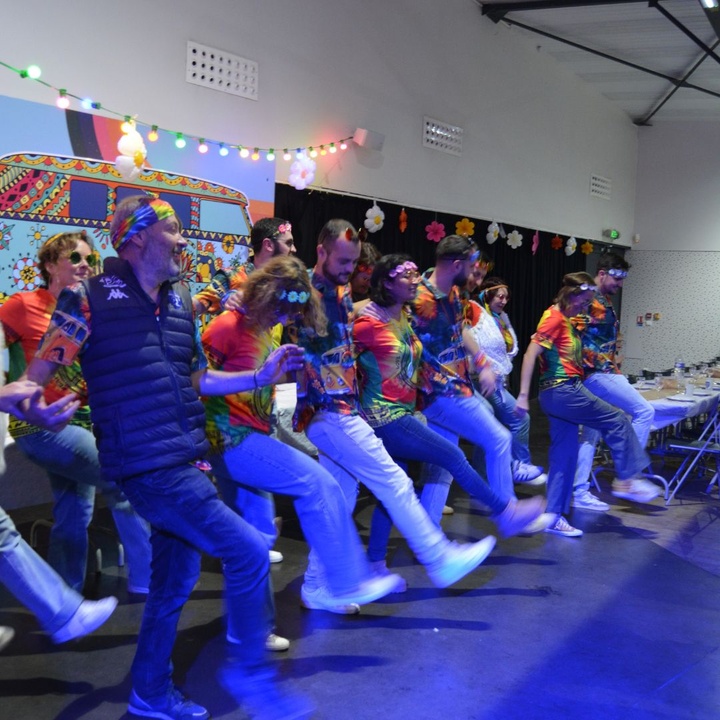 Retour en images sur la soirée Hippie de la Sympho Foot !