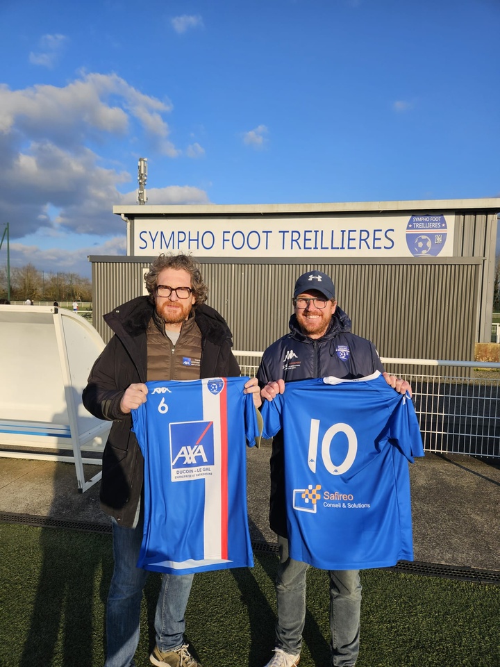 Ventes de crêpes et gâteaux et nouveaux maillots pour nos U14-U15 !