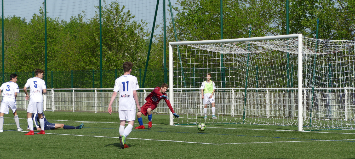 U17 PH: SFT TREILLIERES - St SEBASTIEN FC Des blancs à deux visages