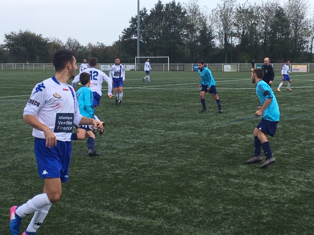 4ème tour de coupe du district A.Bauvineau : SF TREILLIERES (D1) – LA CHAPELLE HEULIN FCEV (D2)