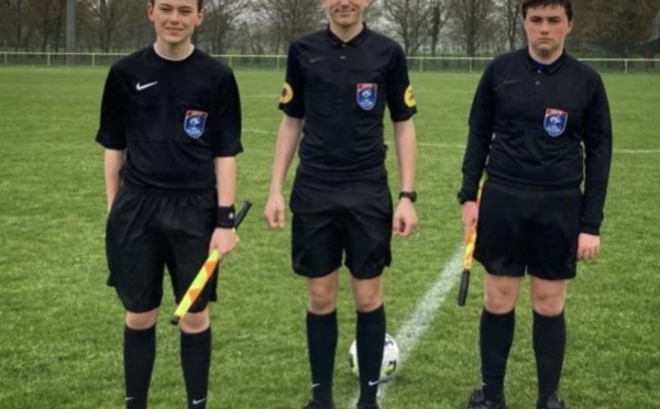 Arbitres > Allan arbitre lors de la sélection des Pays de la Loire